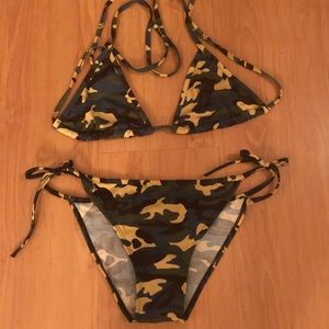 Camo bikini set new
